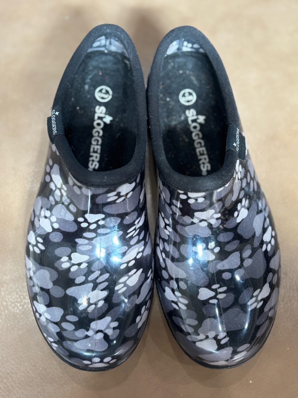 Sloggers dog/cat Paw-Print Garden Clogs/ nursing shoes - Picture 2 of 5